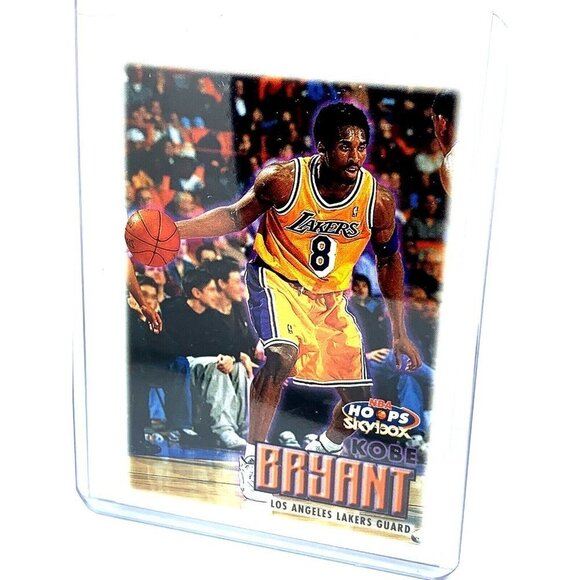 Kobe Bryant Basketball Card #27 Los Angeles Lakers 1999-2000 NBA Hoops S… - Picture 3 of 6